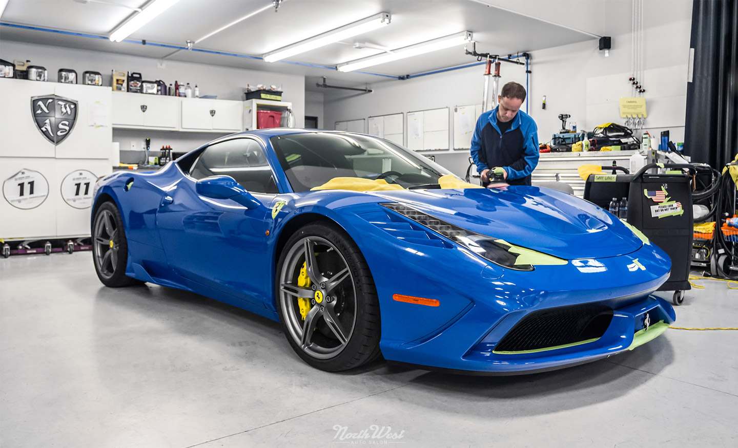Azzurro-Dino-Ferrari-458-Speciale-new-car-detail-s