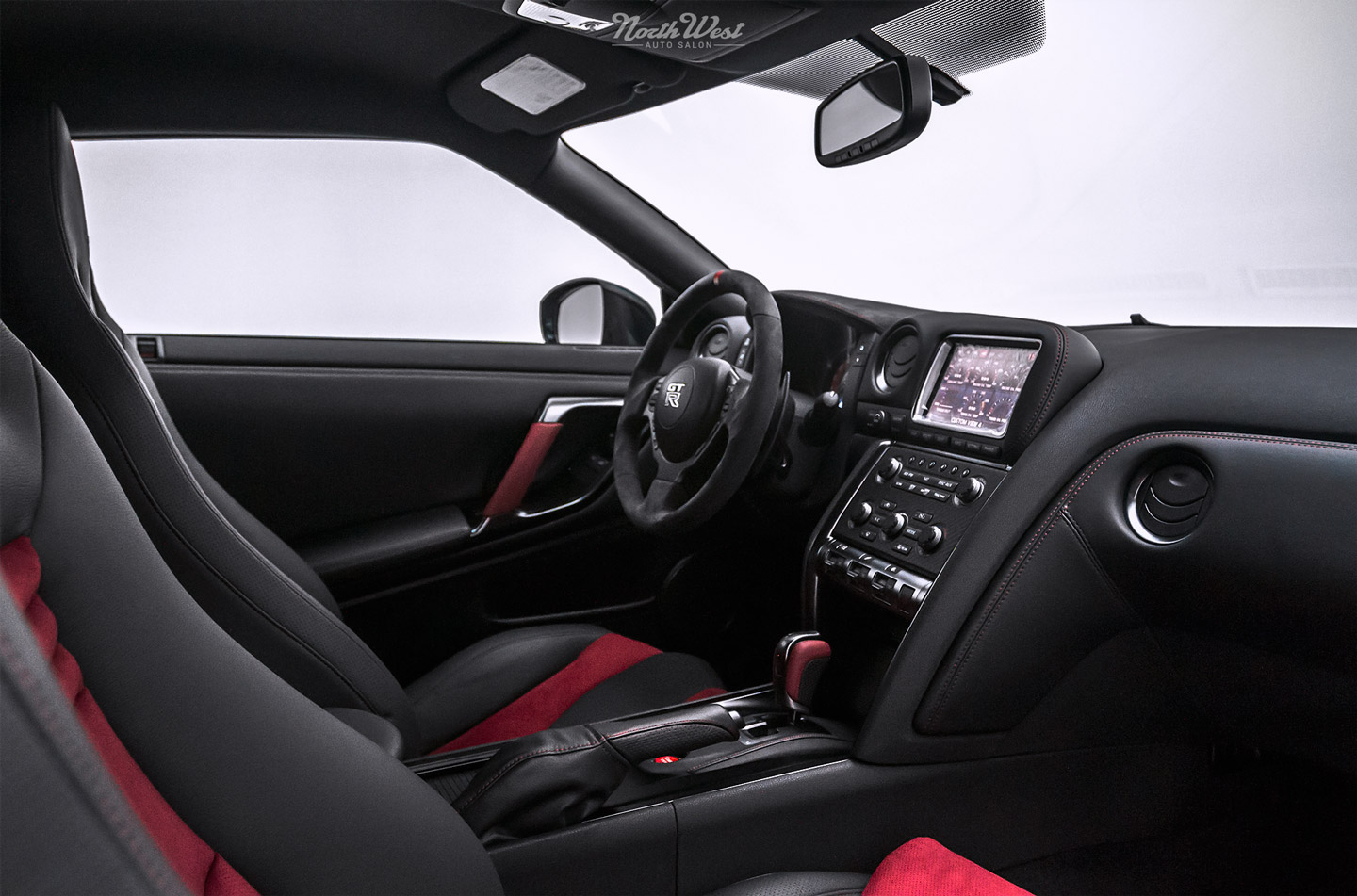 Nissan-GT-R-NISMO-New-Car-Detail-interior-wide-s