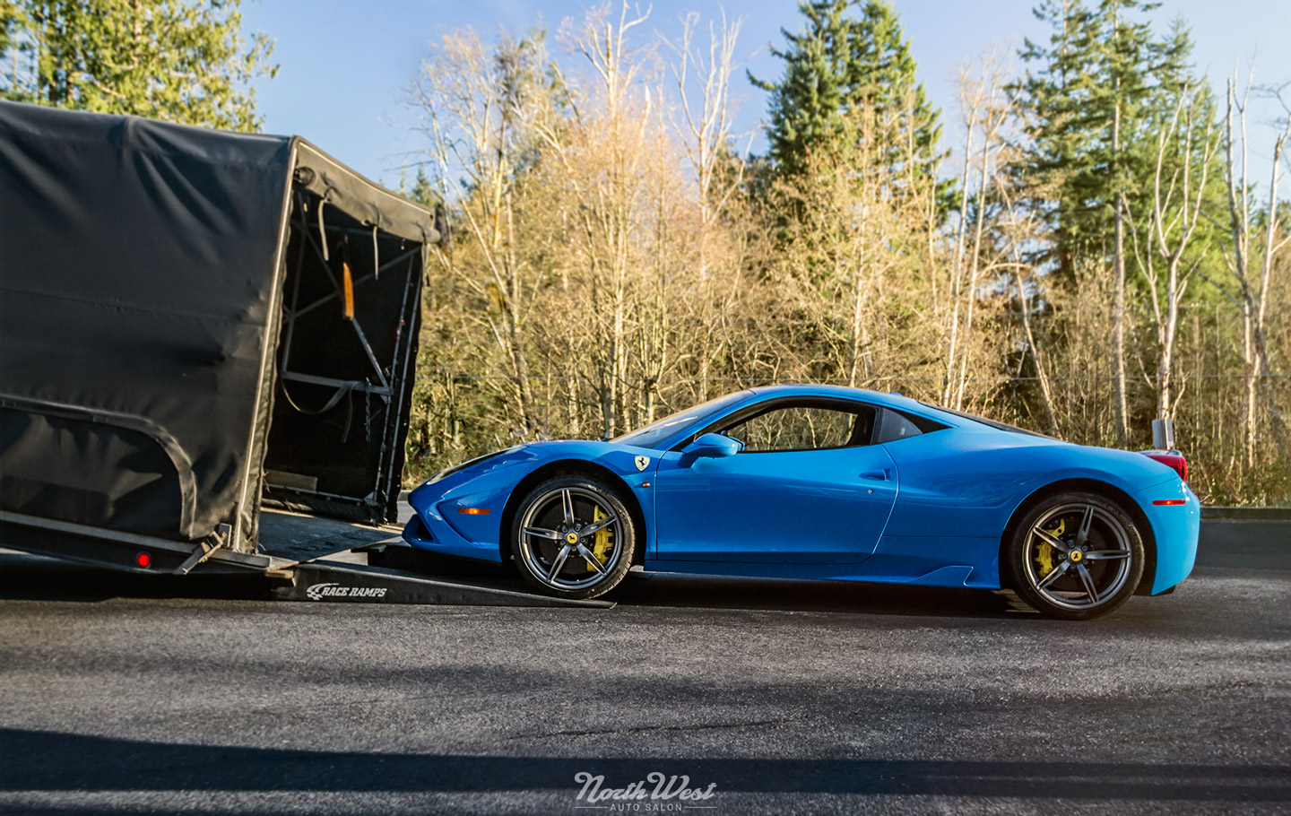 Azzurro-Dino-Ferrari-458-Speciale-New-car-detail-unloading-s